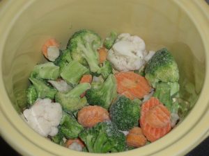 "California Blend" of broccoli, carrots and cauliflower.