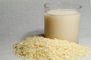 Rice Milk with rice pile 