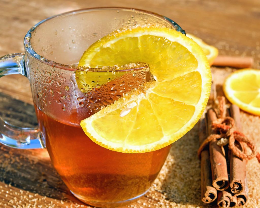 tea with cinnamon and lemon