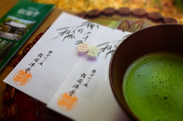 Matcha tea powder can be used to make a number of delicious drinks or desserts