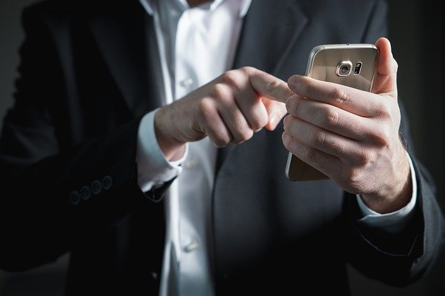 How To Effectively Contact Dropshipping Suppliers
