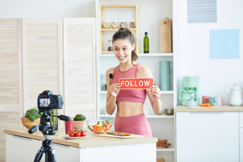 social media marketing food influencer making video to get followers