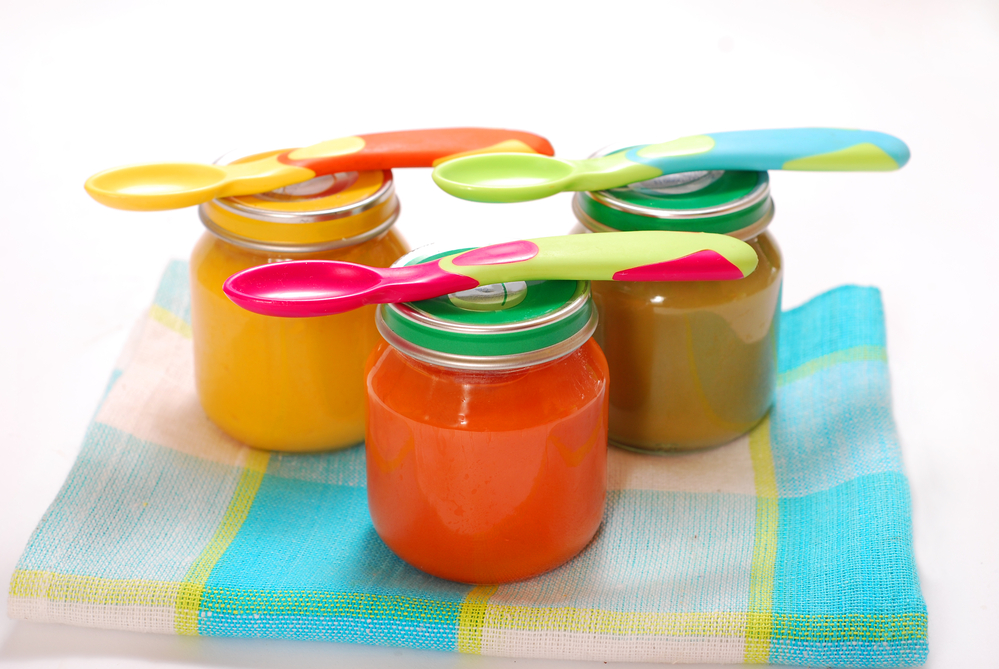 organic baby food in jars.