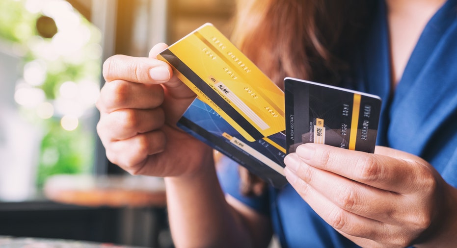 What Are The Benefits Of Using A Credit Card For Dropshipping? 