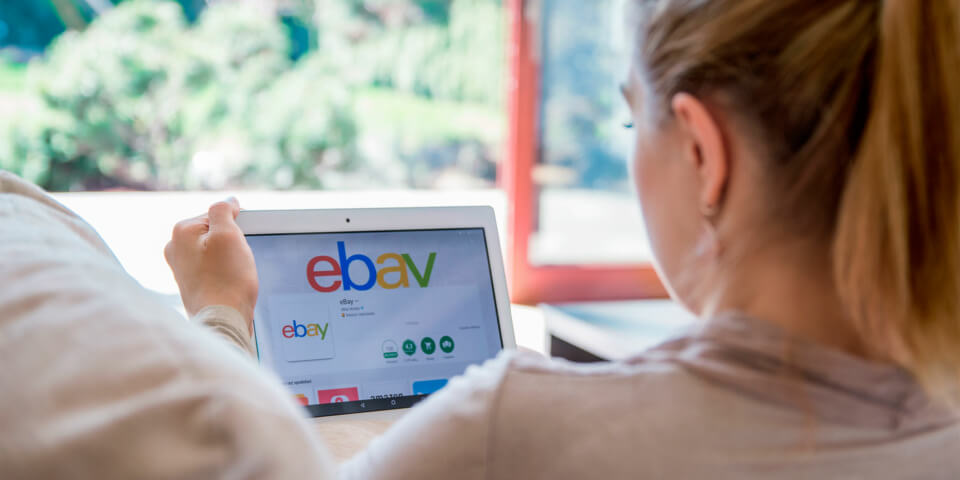 Use eBay and WatchCount for product research for your dropshipping store