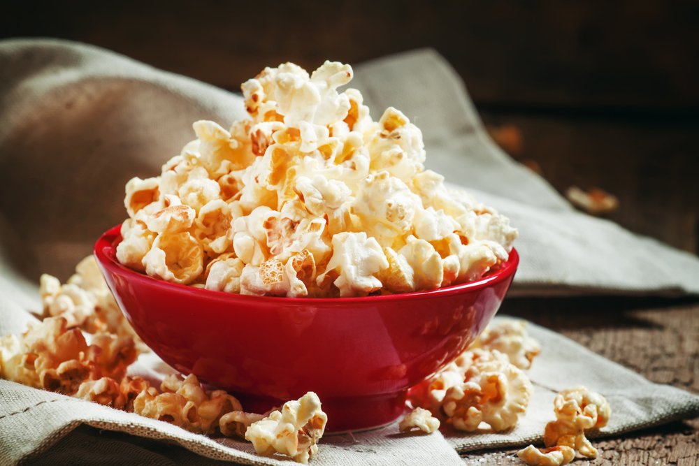 Popcorn brands to dropship, a red bowl full of popcorn