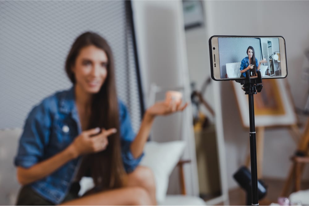 Live video shopping will be a major eCommerce trend in 2023